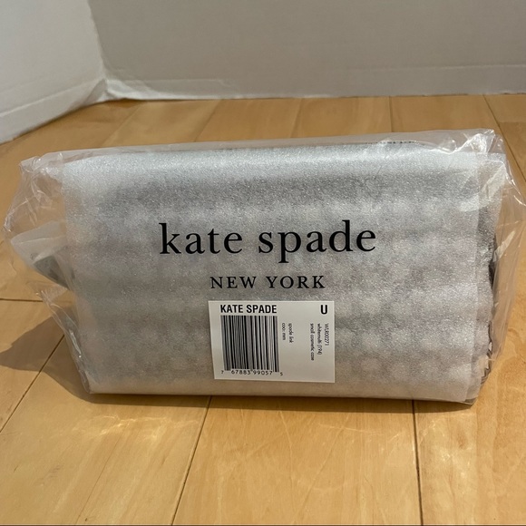 NWT Kate Spade small cosmetic case - Picture 4 of 7